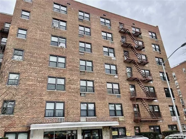 143-40 Roosevelt AVE #6FL, Flushing, NY 11355