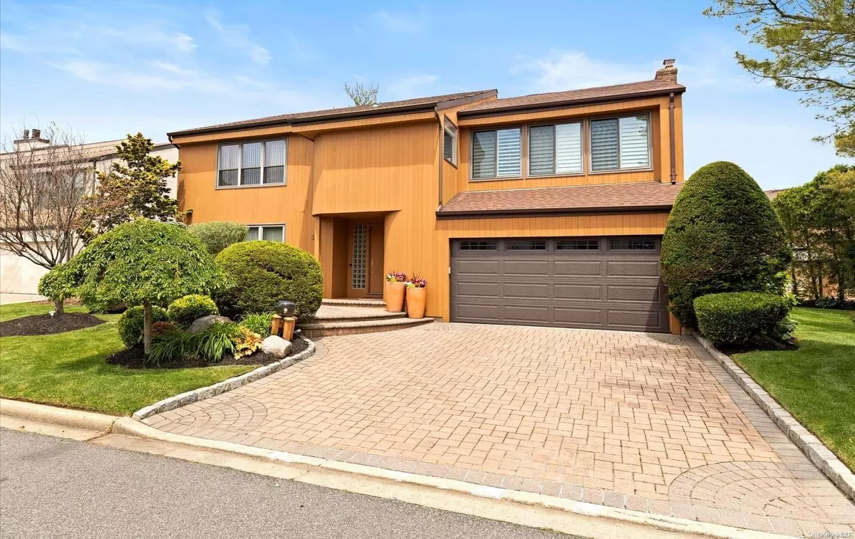 Syosset, NY 11791,34 Princeton DR