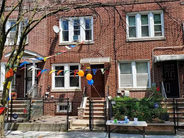 131-29 135th ST, South Ozone Park, NY 11420