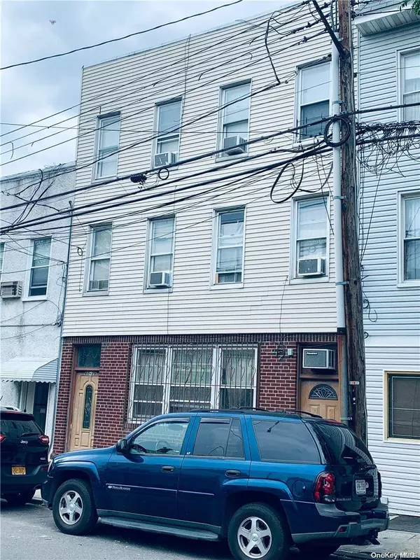 Maspeth, NY 11378,60-39 56th RD