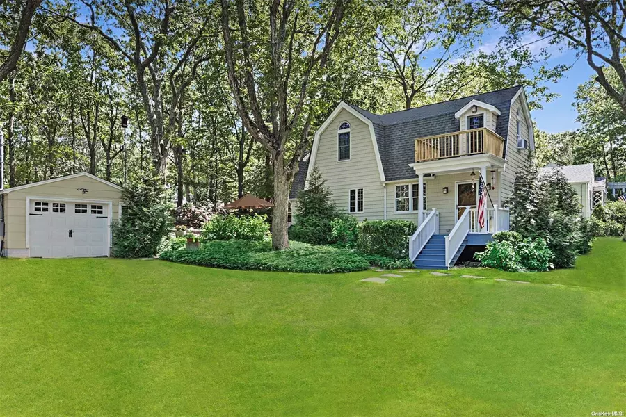 5 Bay View Drive W, Sag Harbor, NY 11963