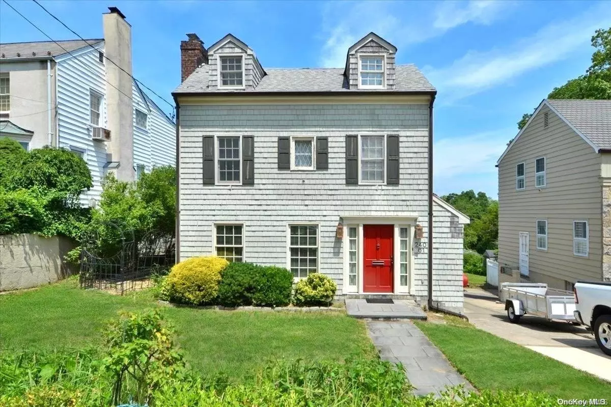 Douglaston, NY 11363,240-61 Poplar ST