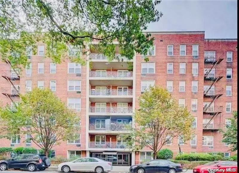 144-30 Sanford AVE #2U, Flushing, NY 11355