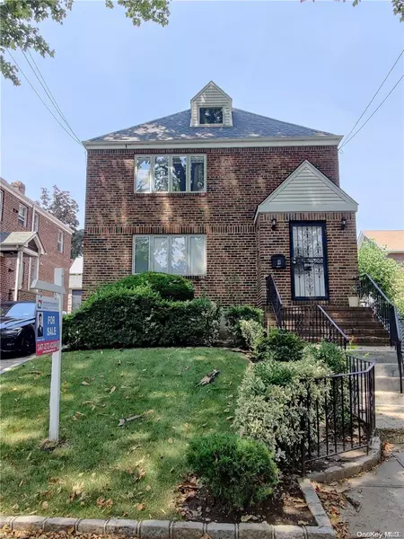 189-07 35 AVE, Flushing, NY 11358