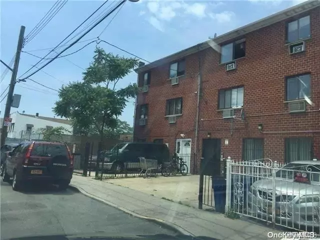 104-37 44th AVE, Flushing, NY 11368