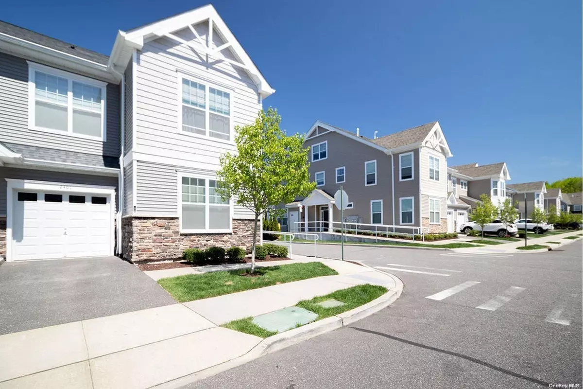 Huntington Station, NY 11746,2401 Townhome WAY #2401