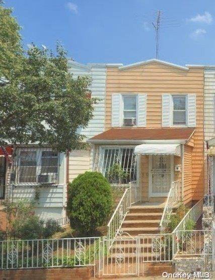 31-15 95 St, East Elmhurst, NY 11369