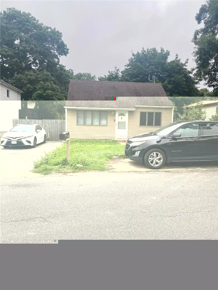 Mastic, NY 11950,14 Titmus DR