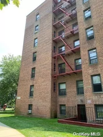 150-15 72 RD #5C, Flushing, NY 11367