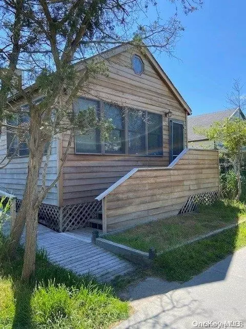 Ocean Beach, NY 11770,295 Cottage WALK