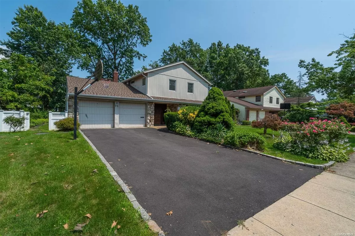 Manhasset Hills, NY 11040,96 Nottingham RD