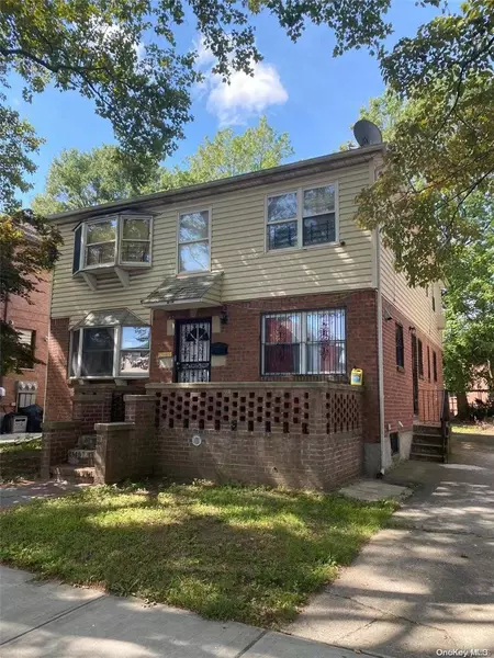 77-16 168 ST, Fresh Meadows, NY 11366