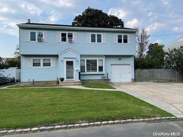 352 36th ST, Lindenhurst, NY 11757