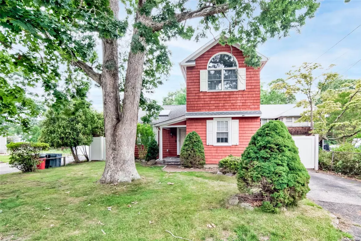 East Islip, NY 11730,7 Hercik