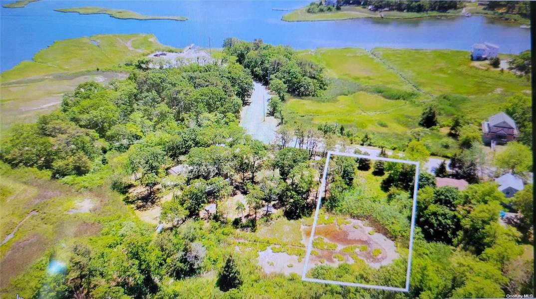 90 Point RD, Flanders, NY 11901