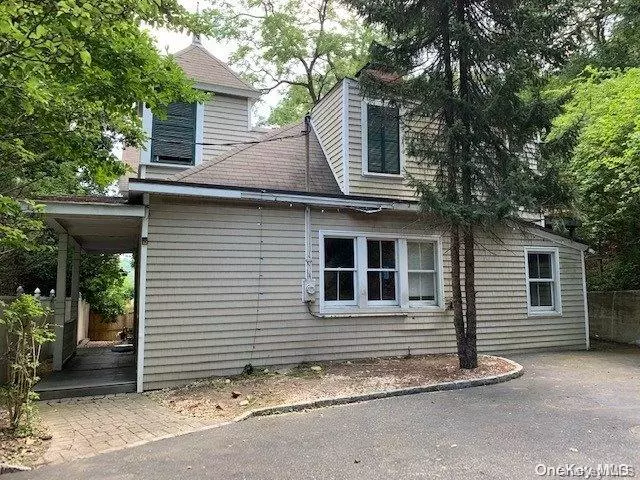 1682 Route 25A, Cold Spring Harbor, NY 11724