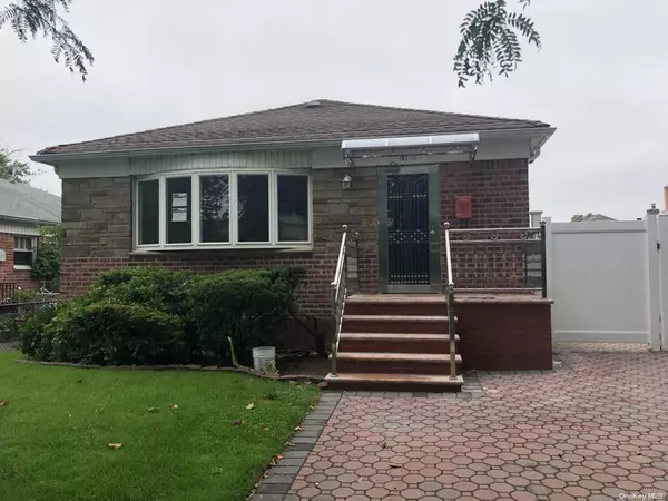 Fresh Meadows, NY 11365