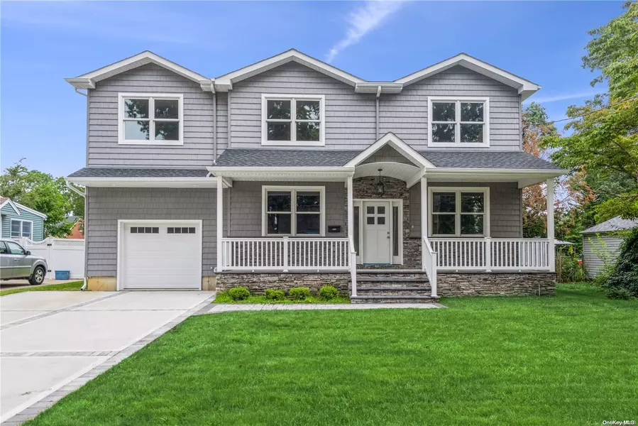 2011 Potter AVE, Merrick, NY 11566