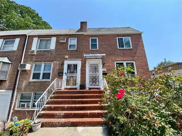 53-45 194th St, Fresh Meadows, NY 11365