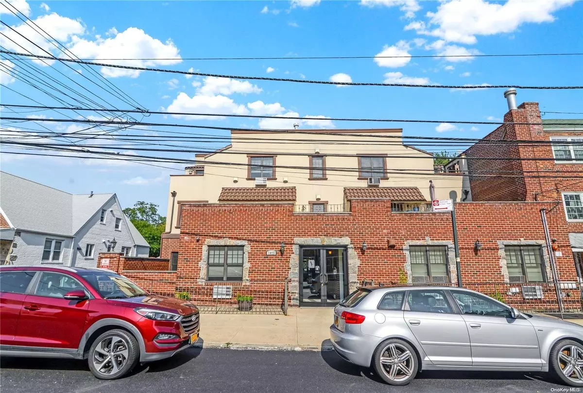 Jackson Heights, NY 11370,19-73 77 ST #1-A