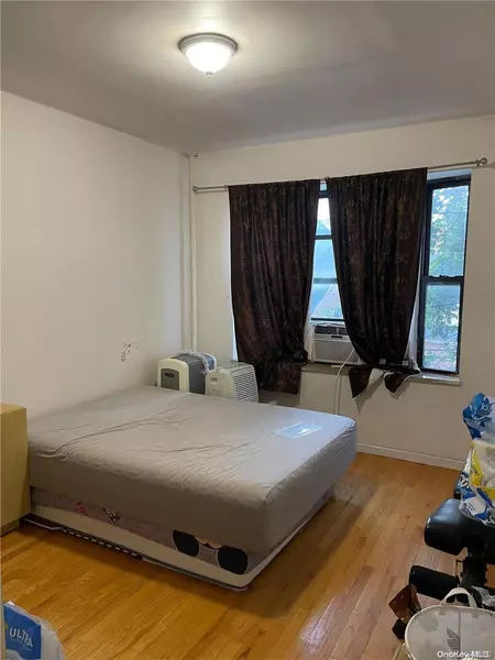 42-14 Union ST #3B, Flushing, NY 11355