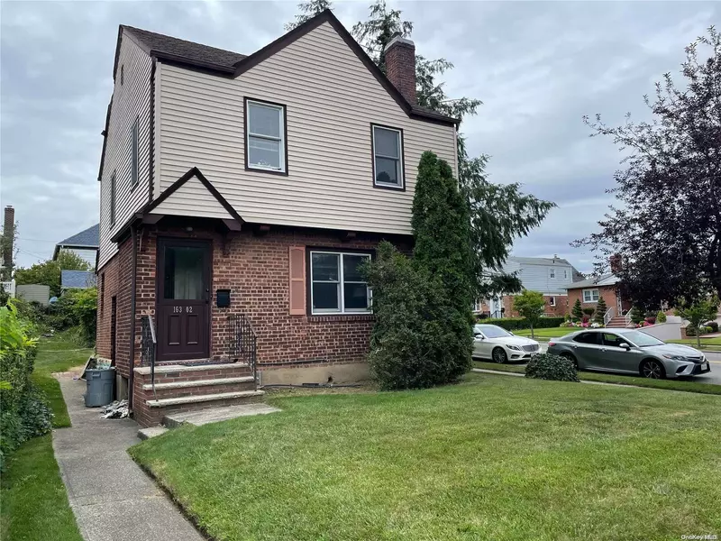 163-02 25th AVE, Whitestone, NY 11357