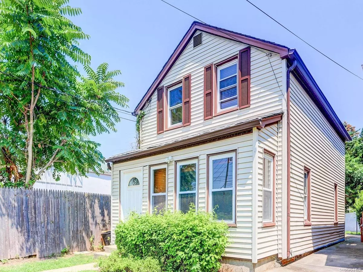 Hicksville, NY 11801,39 Bay AVE