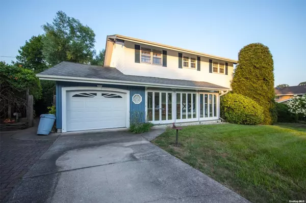 Hauppauge, NY 11788,3 Owl LN