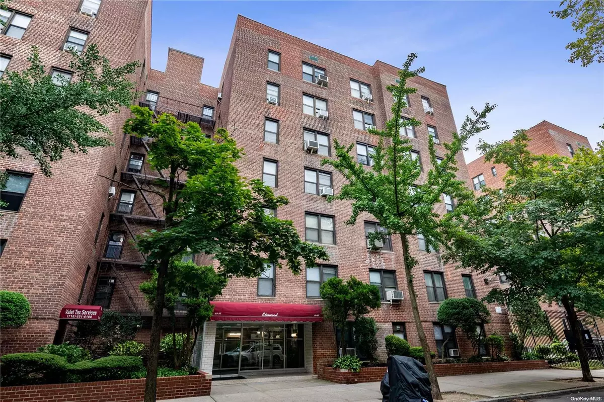 Jackson Heights, NY 11372,33-27 91st ST #1E