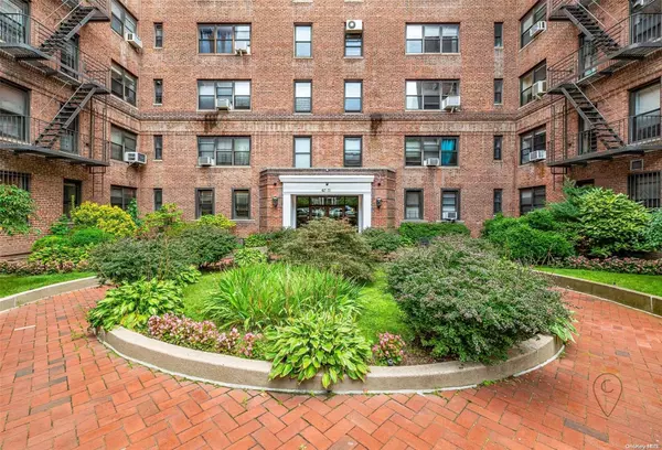 67-71 Yellowstone BLVD #7F, Forest Hills, NY 11375