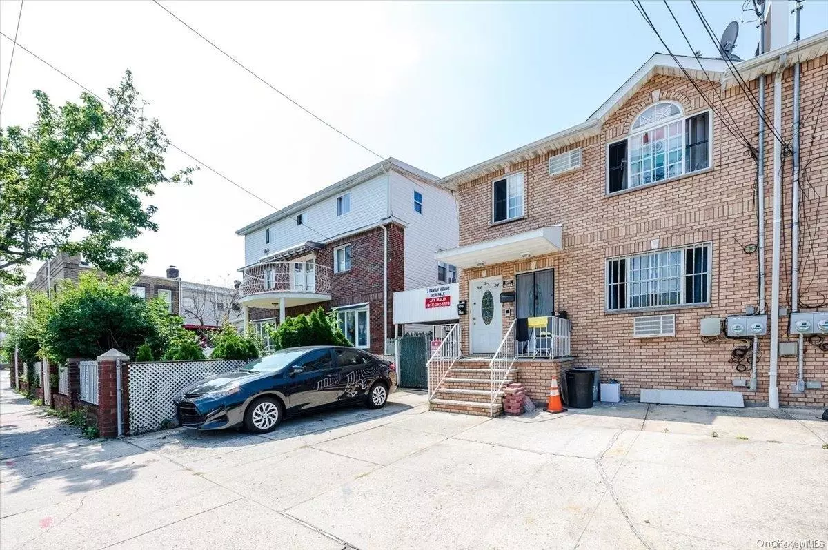 Queens Village, NY 11428,94-54 221st ST