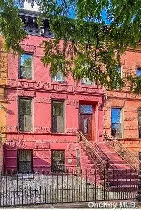 Brooklyn, NY 11221,669 Jefferson AVE