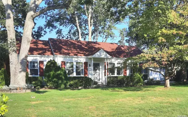 1351 N Windsor AVE, Bay Shore, NY 11706