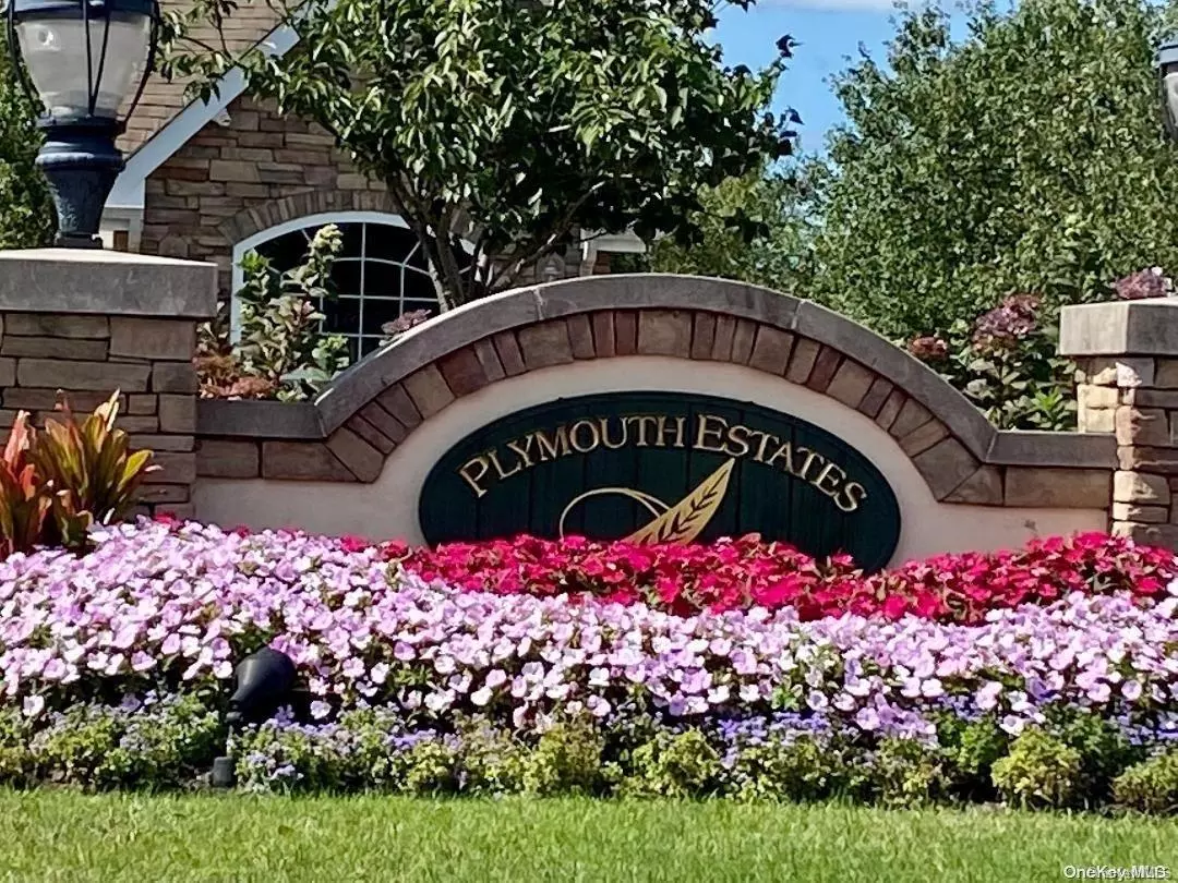 Mount Sinai, NY 11766,17 Rose LN #17