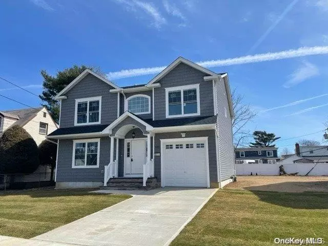 Uniondale, NY 11553,535 Decatur ST