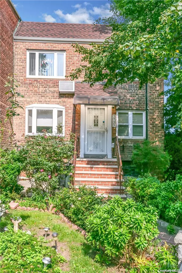 77-33 Juniper BLVD, Middle Village, NY 11379