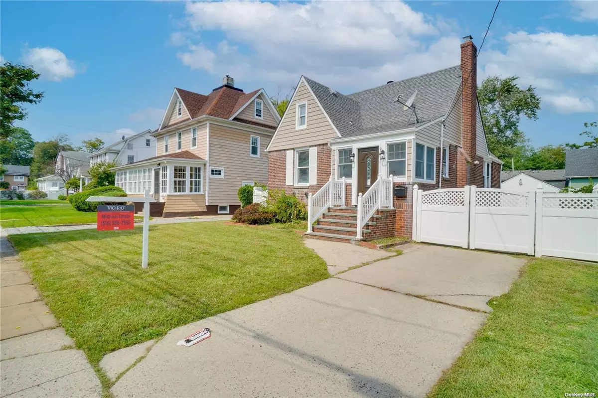 Baldwin, NY 11510,1043 Lakeside PL