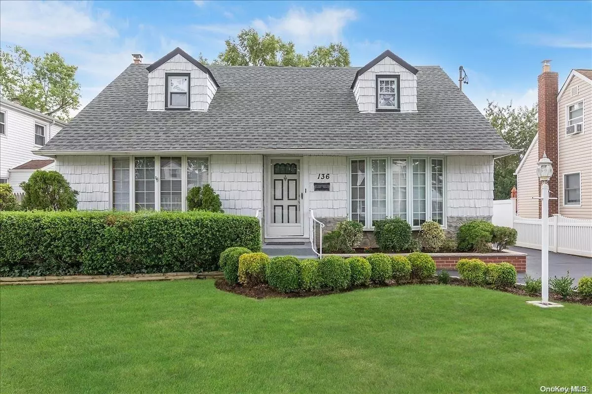 Valley Stream, NY 11580,136 Berry ST
