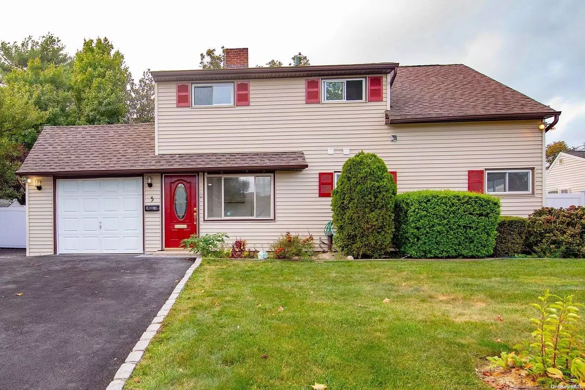 Hicksville, NY 11801,5 Pewter LN