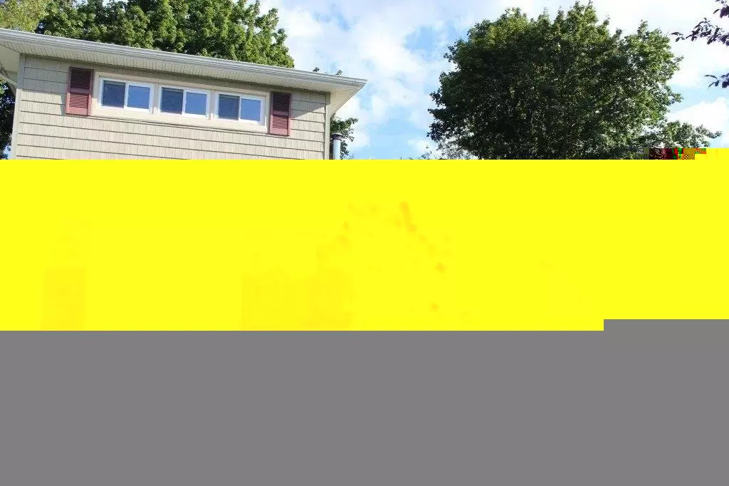 East Norwich, NY 11732,210 Radcliff DR