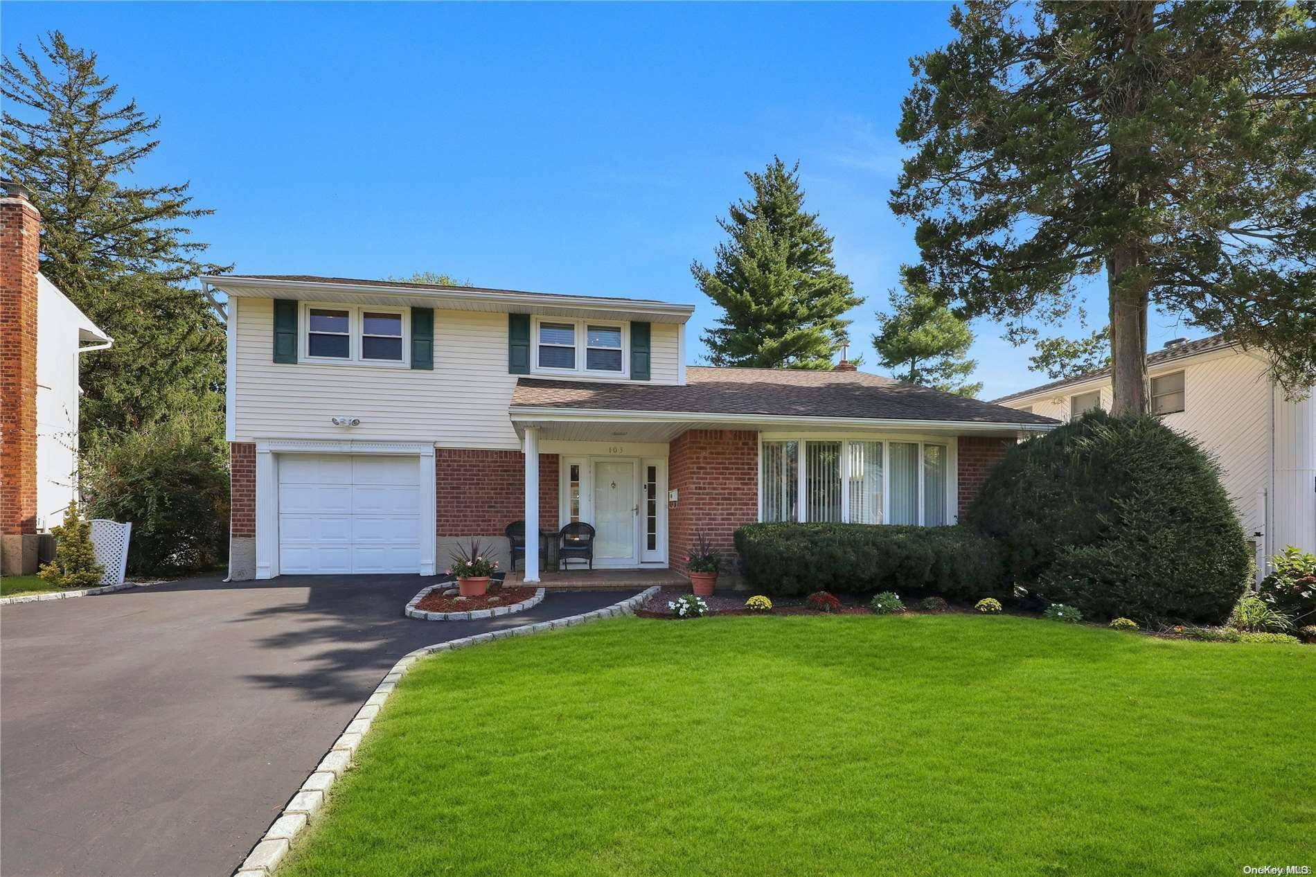 103 Wilson PL, Plainview, NY 11803