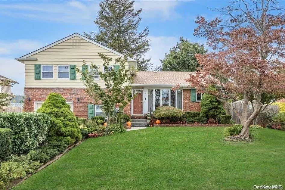 Hicksville, NY 11801,16 Jonathan AVE