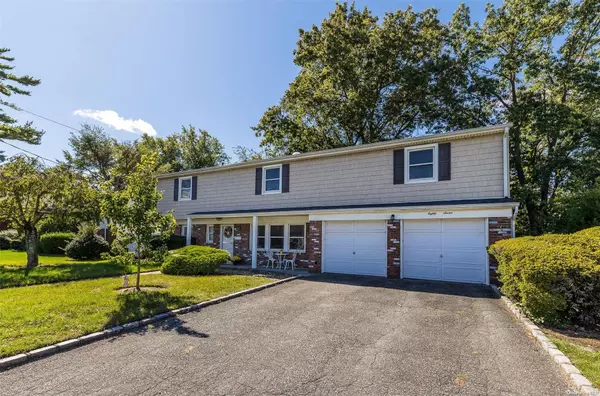 87 Hempstead AVE, Malverne, NY 11565