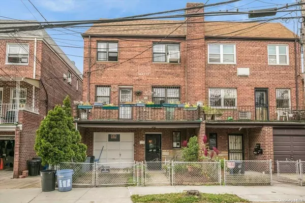 53-48 82nd ST, Elmhurst, NY 11373