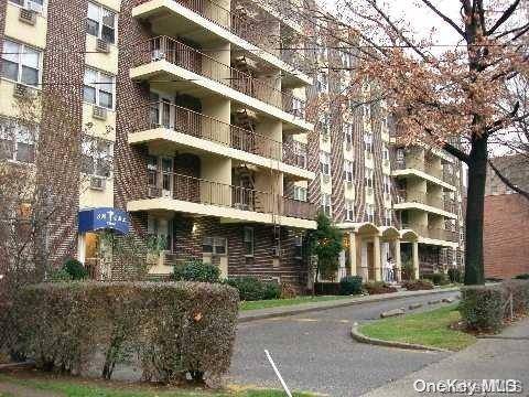 140-55 34th AVE #2L, Flushing, NY 11354