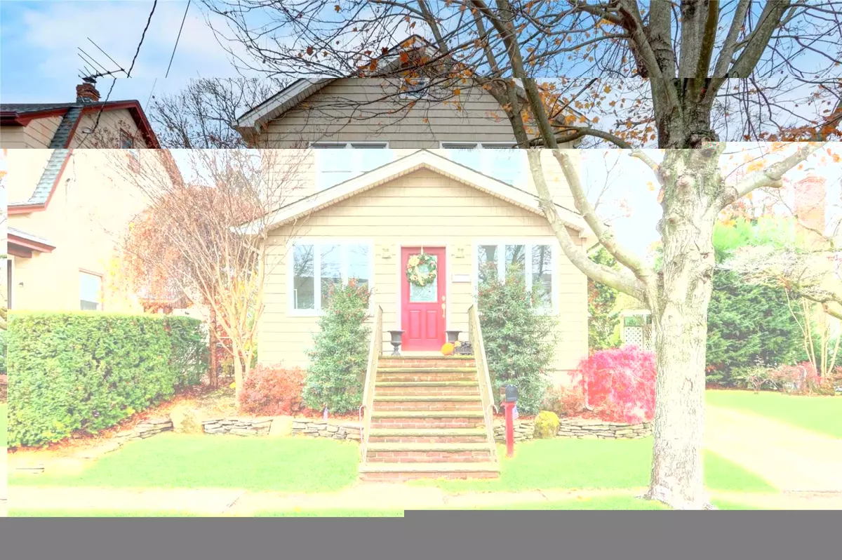 Valley Stream, NY 11580,187 E Maujer ST