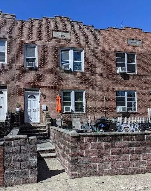 Woodside, NY 11377,51-48 48th ST