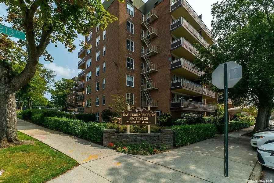 212-30 23 AVE #6B, Bayside, NY 11360