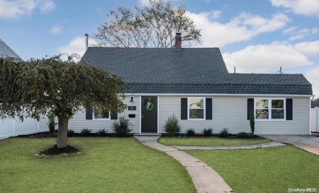 Levittown, NY 11756,87 Anchor LN