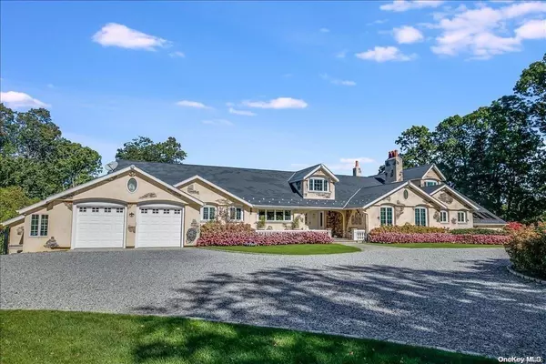 Setauket, NY 11733,9 Mill River RD